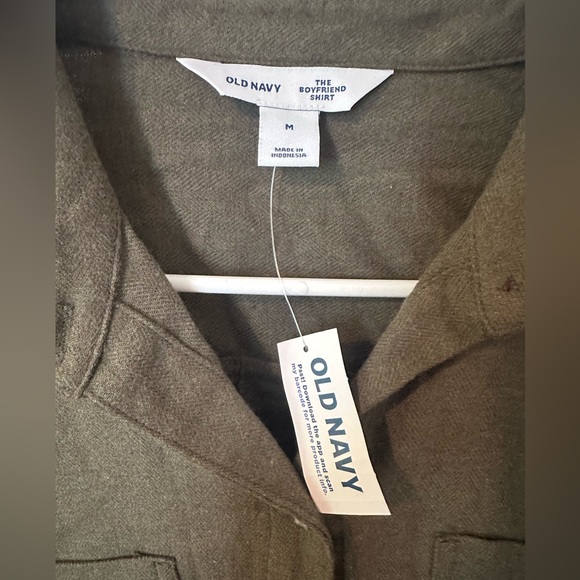 NWT Women’s Old Navy Olive Button Down Boyfriend Flannel Shirt - Picture 3 of 4